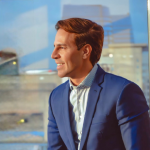 Ian dos Anjos Cunha mostra como a liderança que não controla, desenvolve, formando times que evoluem junto com você.