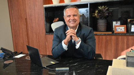 Como a engenharia de infraestrutura se adapta às demandas por eficiência, transparência e boa governança, com Elmar Juan Passos Varjão Bomfim.